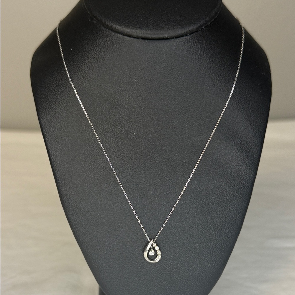 ✨ Vendome Aoyama Diamond Pendant Necklace | K10 White Gold | 16” ✨